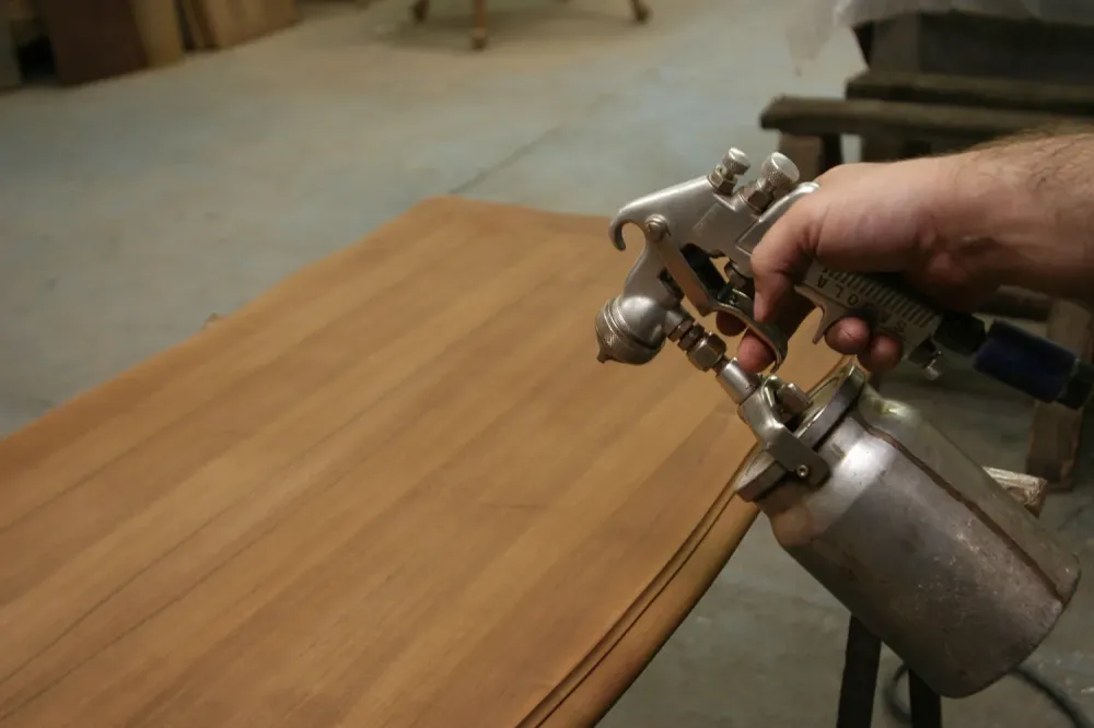 Vernis à bois à Montpellier